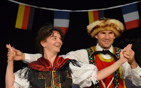Paar in Tracht